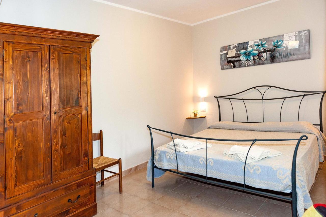 Lu Lioni Rooms San Teodoro  Exterior photo