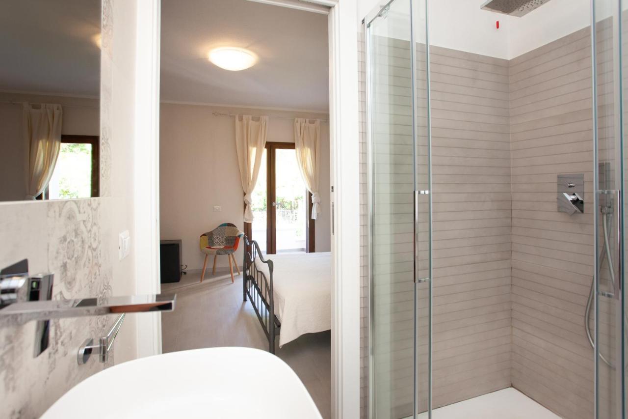 Lu Lioni Rooms San Teodoro  Exterior photo