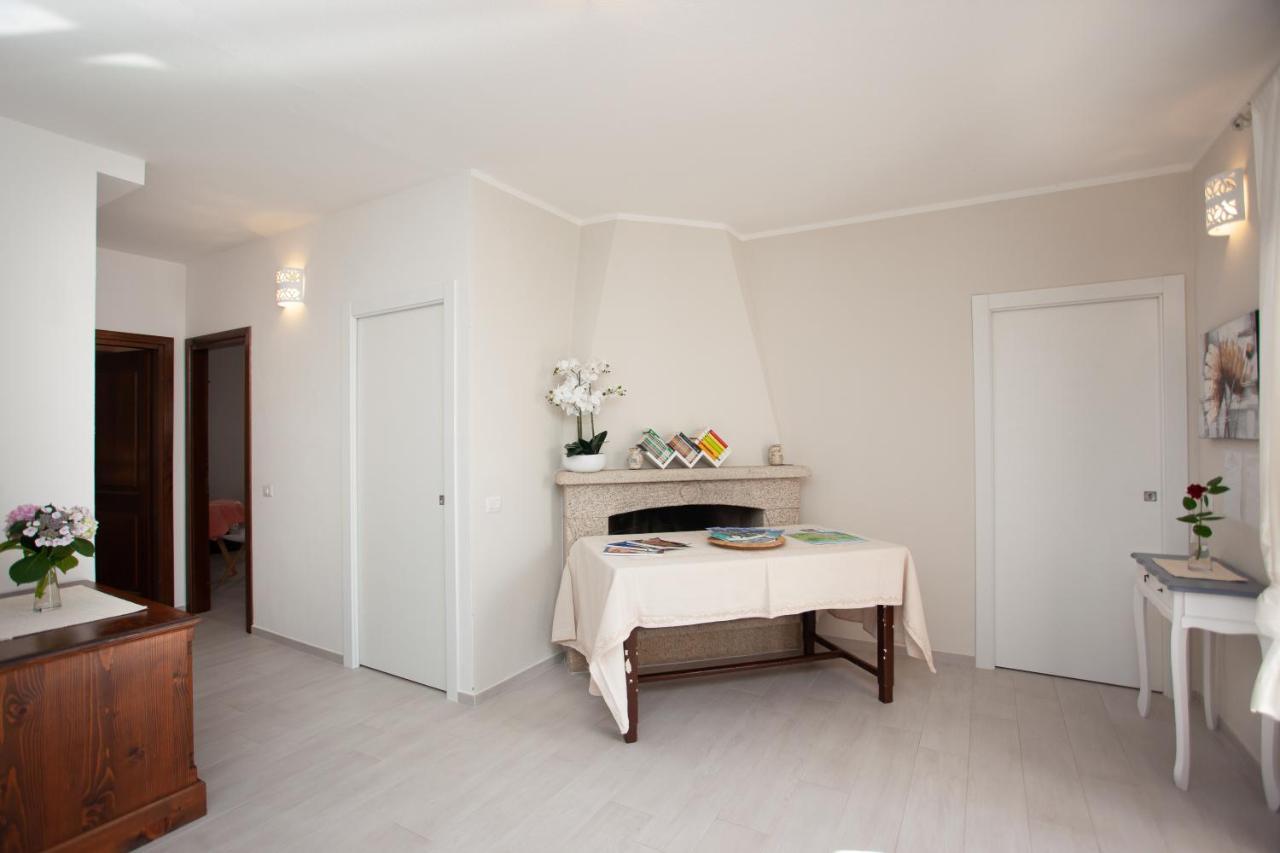 Lu Lioni Rooms San Teodoro  Exterior photo